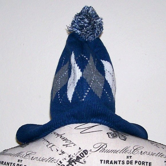 NWOT Warm Knit Beanie - Picture 3 of 6